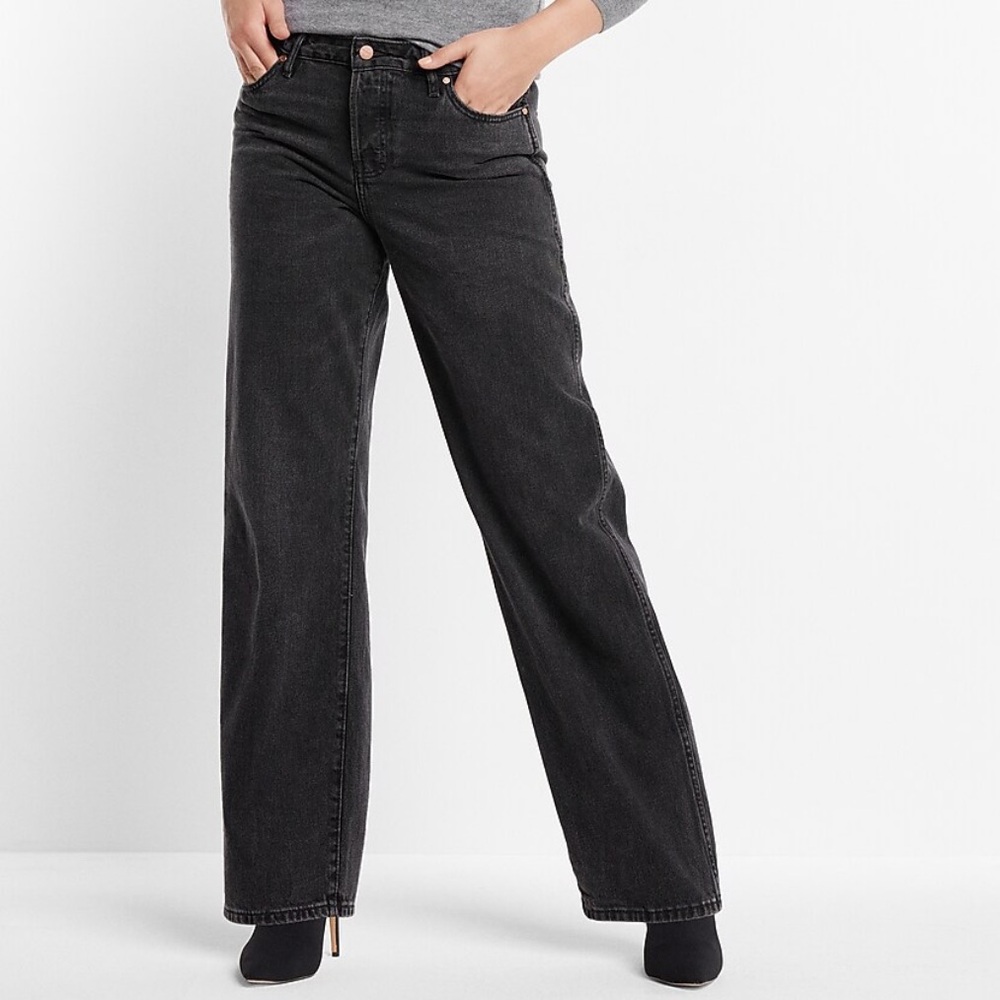 Express NWT Relaxed Straight Low Rise Black Denim Womens 10R